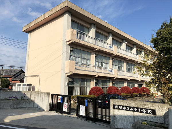 山中小学校 画像